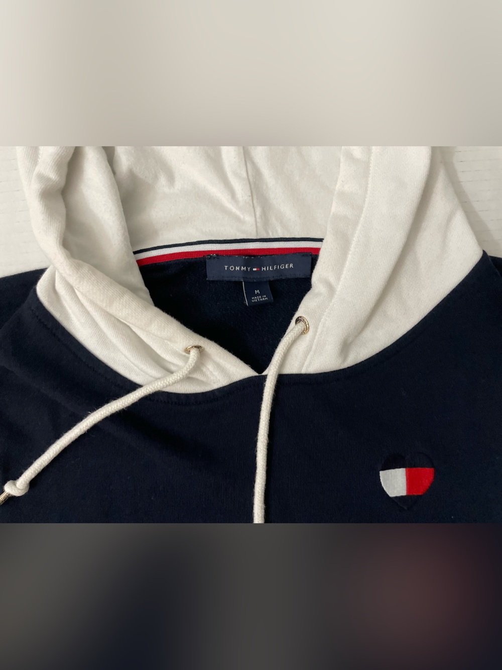 Tommy Hilfiger Navy Hooded Sweatshirt Dress with White Sleeves and Red Accents - Picture 5 of 9